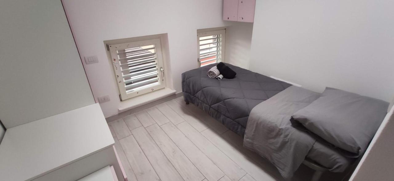 Charme Lake Loft Ispra Eksteriør billede